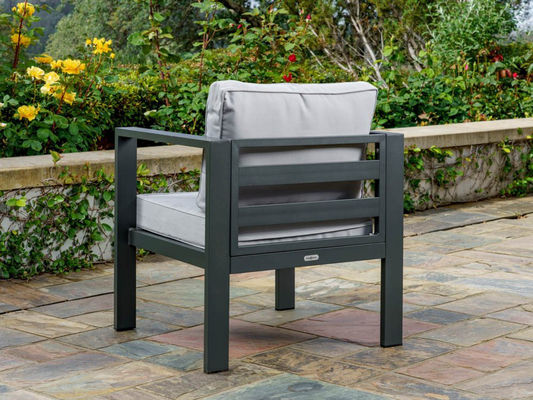 27.5" L x 25.5" W 26" H Алюминиевый столовый набор с столовой столешницей из полихламба и дырой для зонтиков