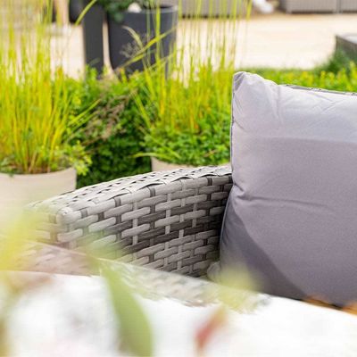 Добавьте элегантность в свой сад с AJUNION Wicker Woven Sofa Set и Fire Pit Table